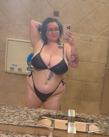 Full leaked Ryann ramona jade private onlyfans photo