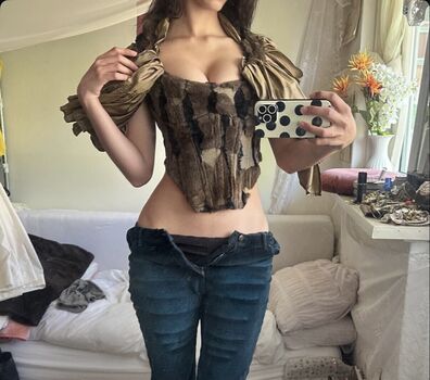 Full leaked Saana mirzaie private onlyfans photo