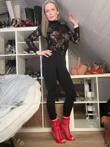 Full leaked Sabdeluxe private onlyfans photo