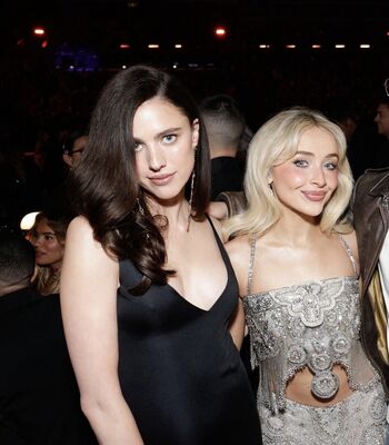 Full leaked Sabrina carpenter  page private onlyfans photo