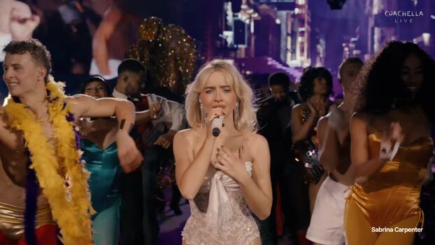 Full leaked Sabrina carpenter  page private onlyfans photo