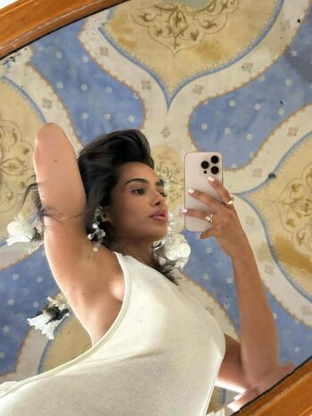 Full leaked Sabrina khouiel private onlyfans photo