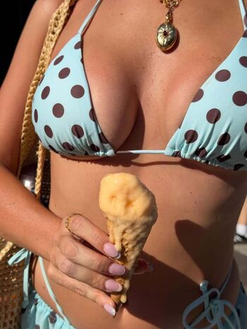 Full leaked Saffron barker private onlyfans photo