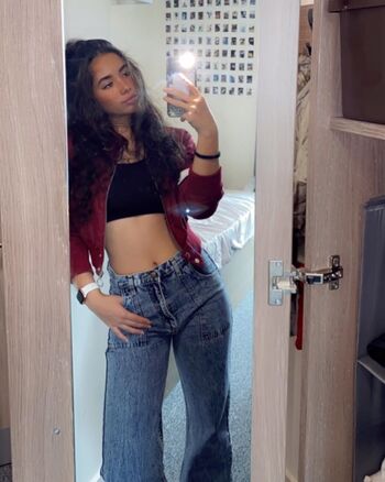 Full leaked Saffron maya snook page private onlyfans photo