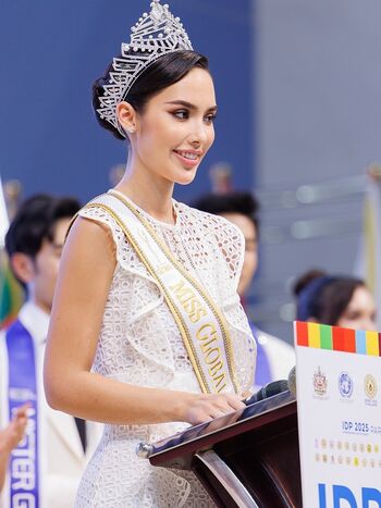 Full leaked Saffron maya snook page private onlyfans photo