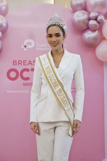 Full leaked Saffron maya snook page private onlyfans photo