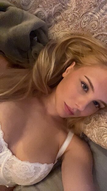 Full leaked Sagafrost page private onlyfans photo