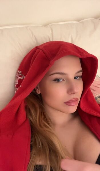 Full leaked Sagafrost private onlyfans photo