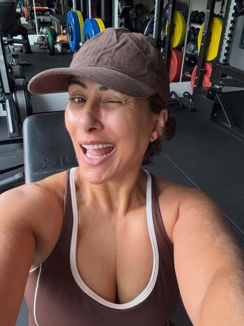 Full leaked Saira khan private onlyfans photo