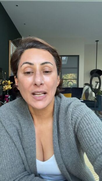 Saira Khan