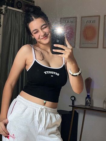 Full leaked Sakshi pandey private onlyfans photo