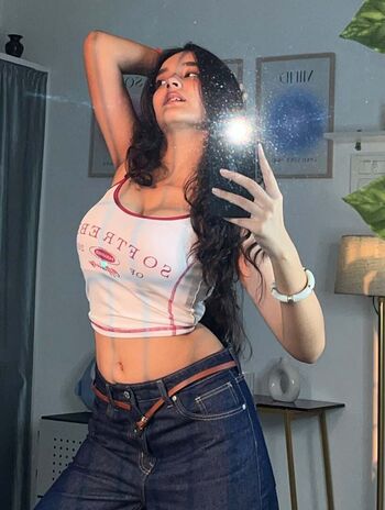 Full leaked Sakshi pandey page private onlyfans photo
