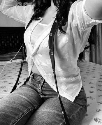 Full leaked Sakshi pandey page private onlyfans photo