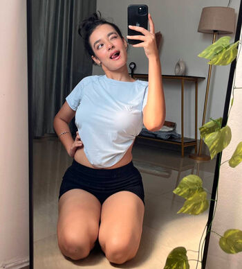 Full leaked Sakshi pandey page private onlyfans photo
