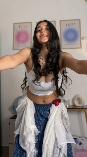 Full leaked Sakshi pandey page private onlyfans photo
