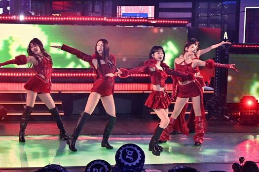 Full leaked Sakura miyawaki page private onlyfans photo