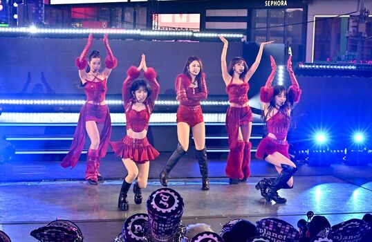 Sakura Miyawaki 宮脇 咲良