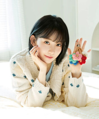 Full leaked Sakura miyawaki page private onlyfans photo