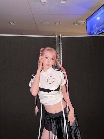 Full leaked Sakura miyawaki private onlyfans photo