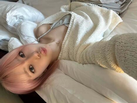 Sakura Miyawaki 宮脇 咲良