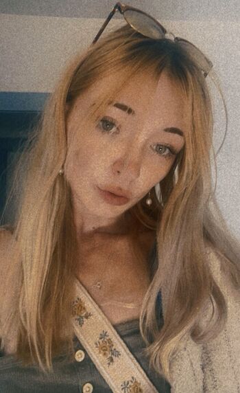 Full leaked Samantha smith page private onlyfans photo