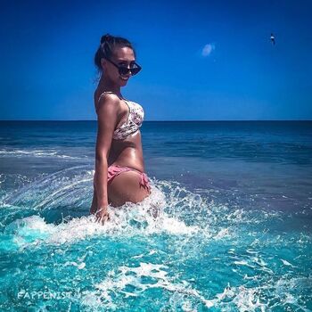 Full leaked Samira klampfl private onlyfans photo