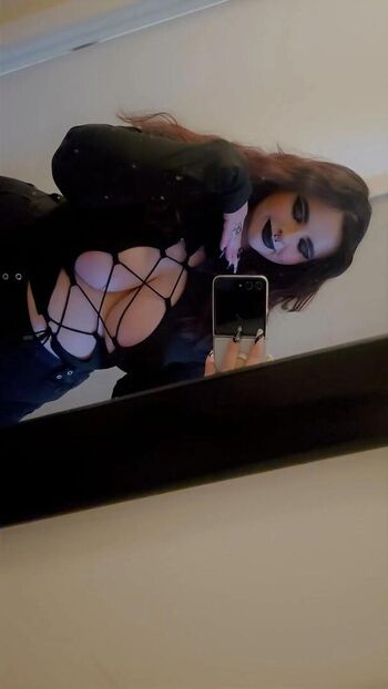 Full leaked Samofhyrule private onlyfans photo