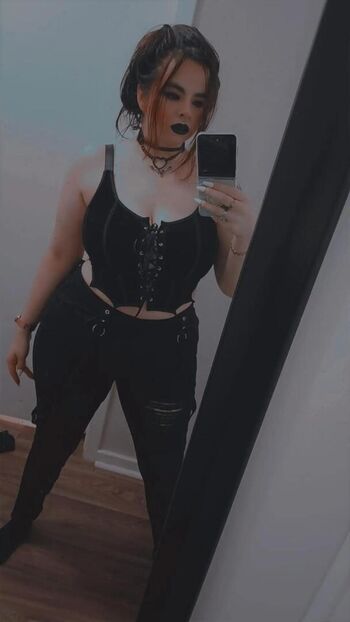 Full leaked Samofhyrule private onlyfans photo