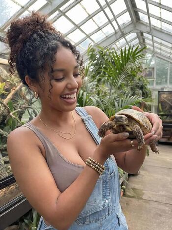 Full leaked Sansa green private onlyfans photo