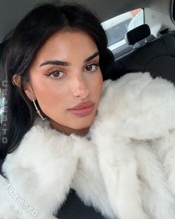 Full leaked Sara arslan private onlyfans photo