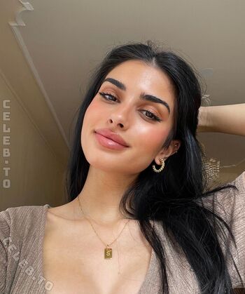 Full leaked Sara arslan private onlyfans photo