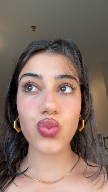 Full leaked Sara saffari page private onlyfans photo