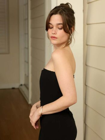 Full leaked Sarah catherine hook private onlyfans photo