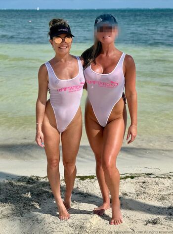 Full leaked Sarah clayton private onlyfans photo
