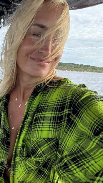 Full leaked Sarah connor page private onlyfans photo