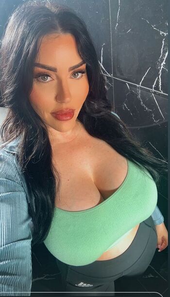 Full leaked Sarah davis model private onlyfans photo