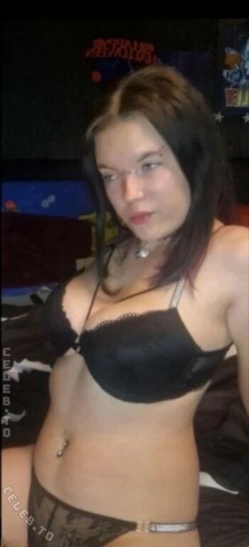 Full leaked Sarah dead private onlyfans photo