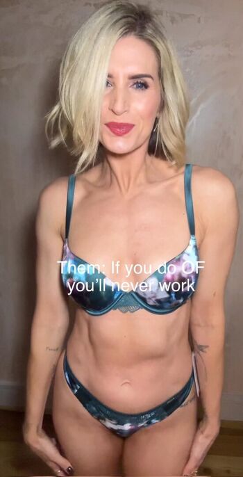 Full leaked Sarah jayne private onlyfans photo