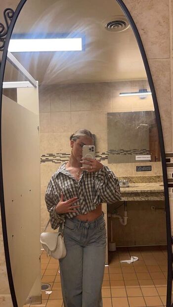 Full leaked Sarah riley page private onlyfans photo