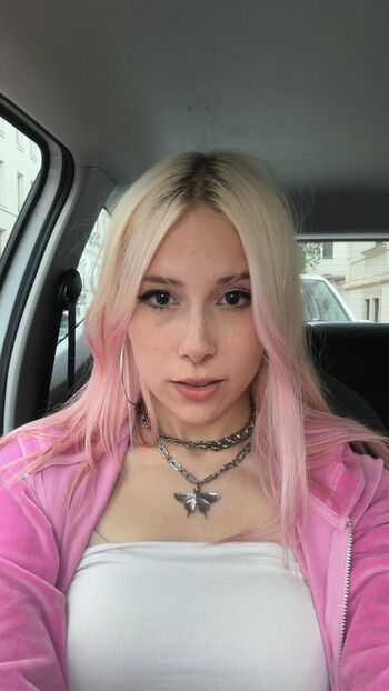 Full leaked Sarahtonin private onlyfans photo