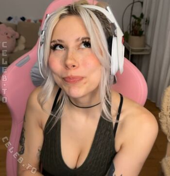 Full leaked Sarahtoninx private onlyfans photo