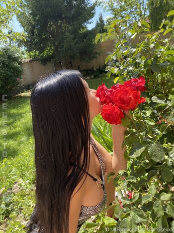 Full leaked Sasha rose page private onlyfans photo