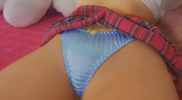 Full leaked Satin silk private onlyfans photo