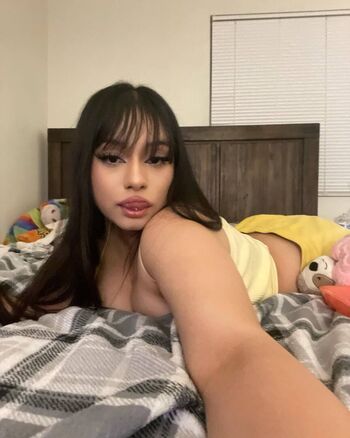 Full leaked Saucyysuzzy page private onlyfans photo