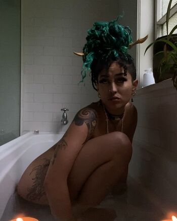 Full leaked Savage hine page private onlyfans photo