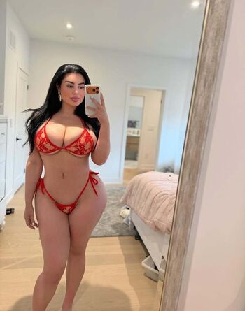 Full leaked Savala tee page private onlyfans photo