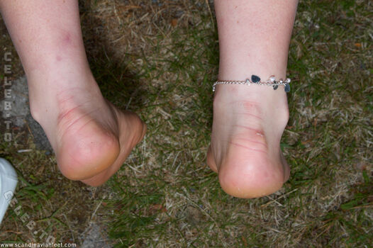Scandinavian Feet