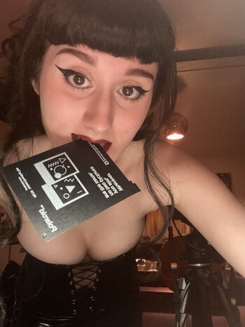 Full leaked Scarlett poppy private onlyfans photo