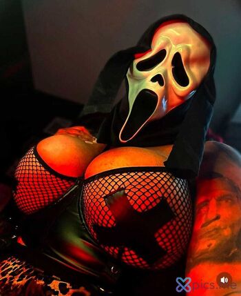 Full leaked Scary zara mary private onlyfans photo