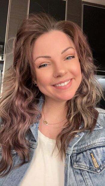 Full leaked Schatzie private onlyfans photo